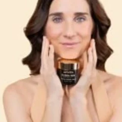 APIVITA Queen Bee Longevity 12 Youth Markers Silky Light Cream 50ml (1.69floz)