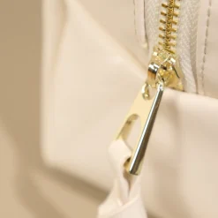 Care to Beauty Necessaire