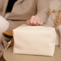Care to Beauty Necessaire