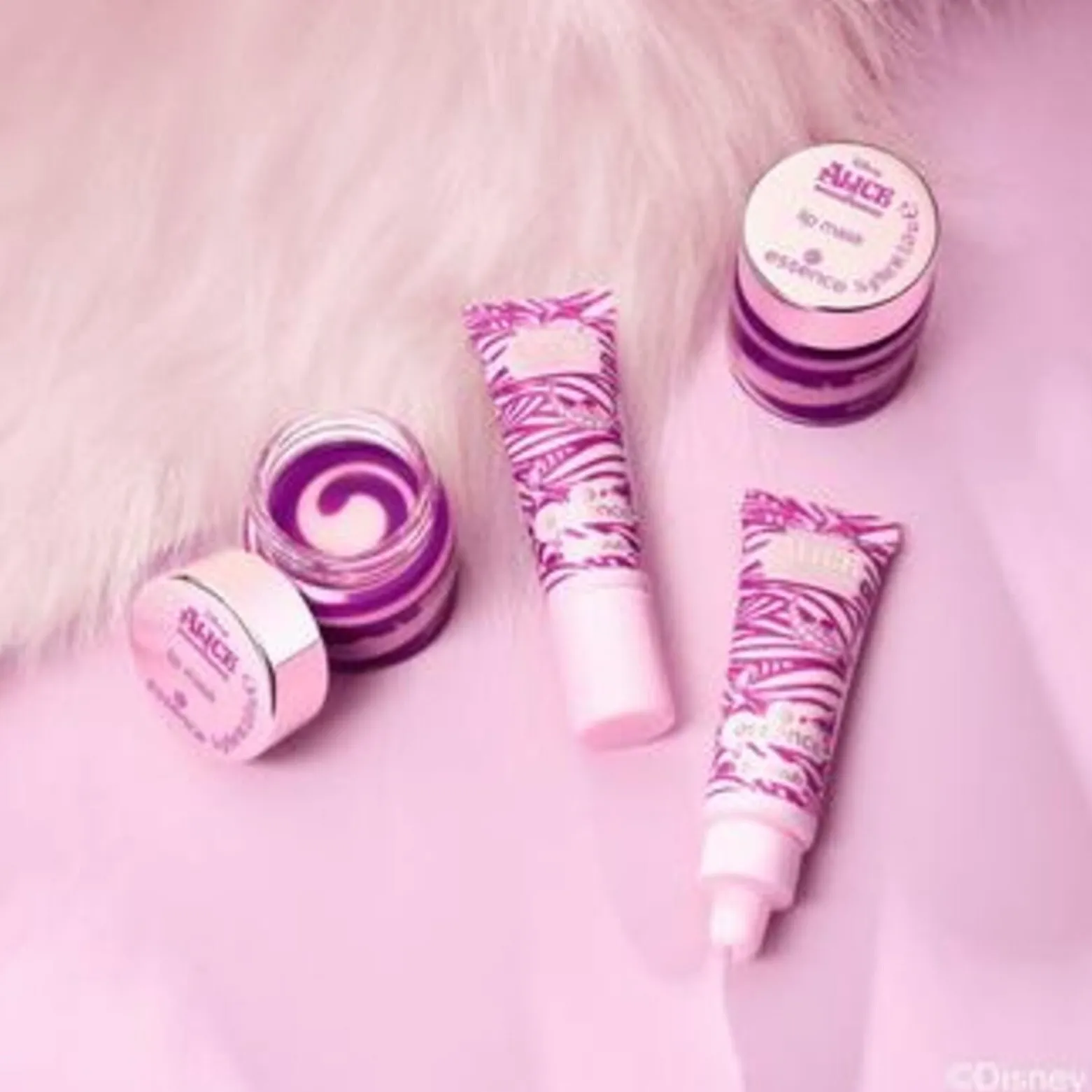 essence Disney Alice in Wonderland Lip Mask 01 Swirlin' Around 14g (0.49oz)