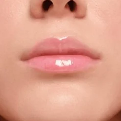 essence Disney Alice in Wonderland Plumping High-Shine Lipgloss 01 Wear A Smile 4ml (0.13floz)