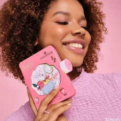essence Disney Alice in Wonderland Eyeshadow Palette 02 Running As Fast As I Can!