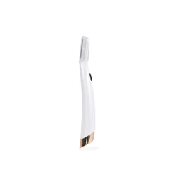 Finishing Touch Flawless™ Dermaplane Glow