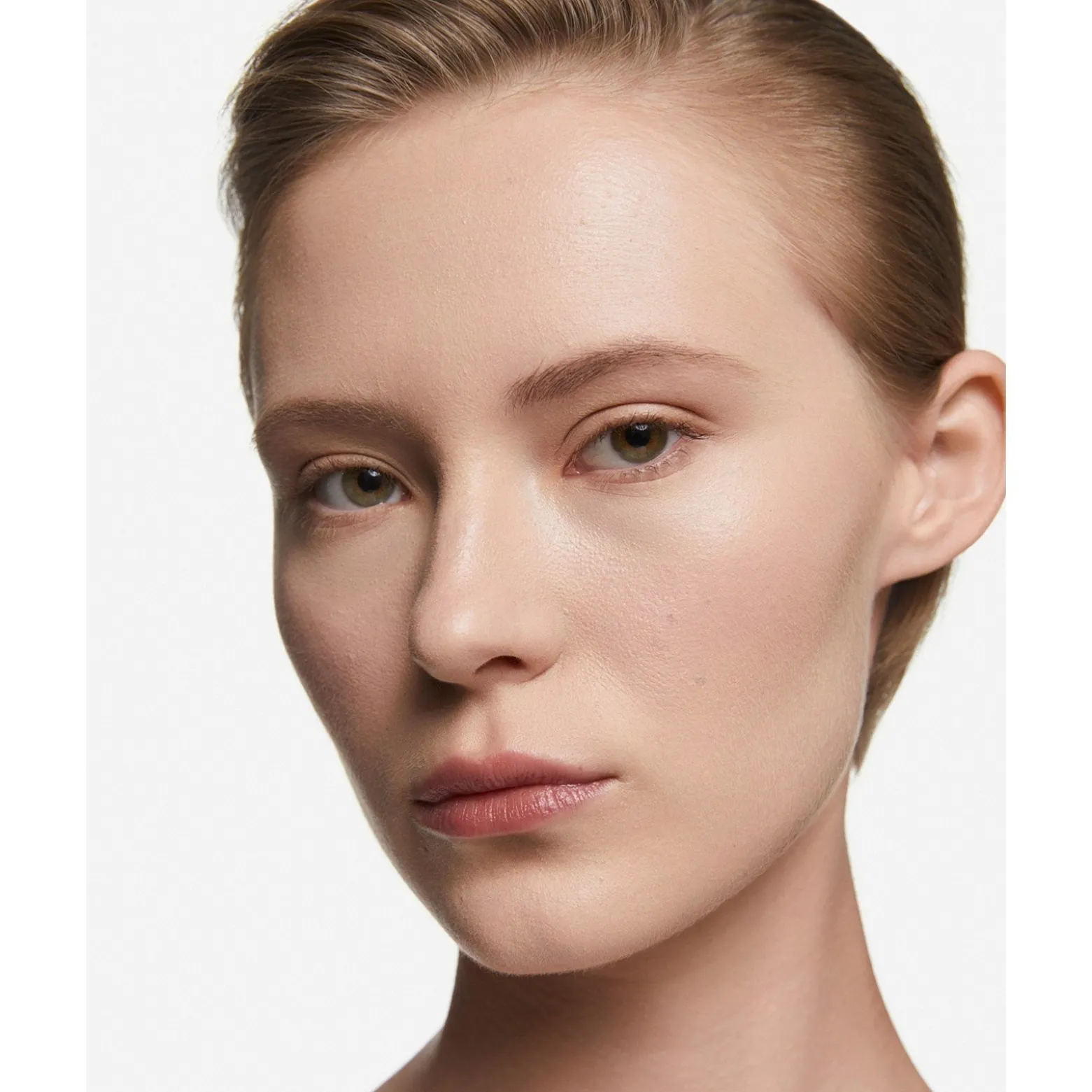 Inglot Skin Focused Care Face Foundation SPF50+ 304 Classic Beige 30ml (1floz)