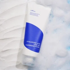 Isntree Hyaluronic Acid Low-pH Cleansing Foam 150ml (5.07floz)