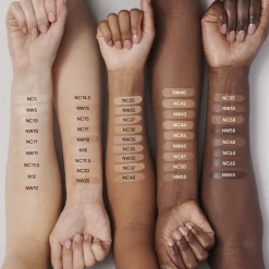 M.A.C Cosmetics Studio Radiance 24hr Luminous Lift Concealer NC14.5 11ml (0.37floz)
