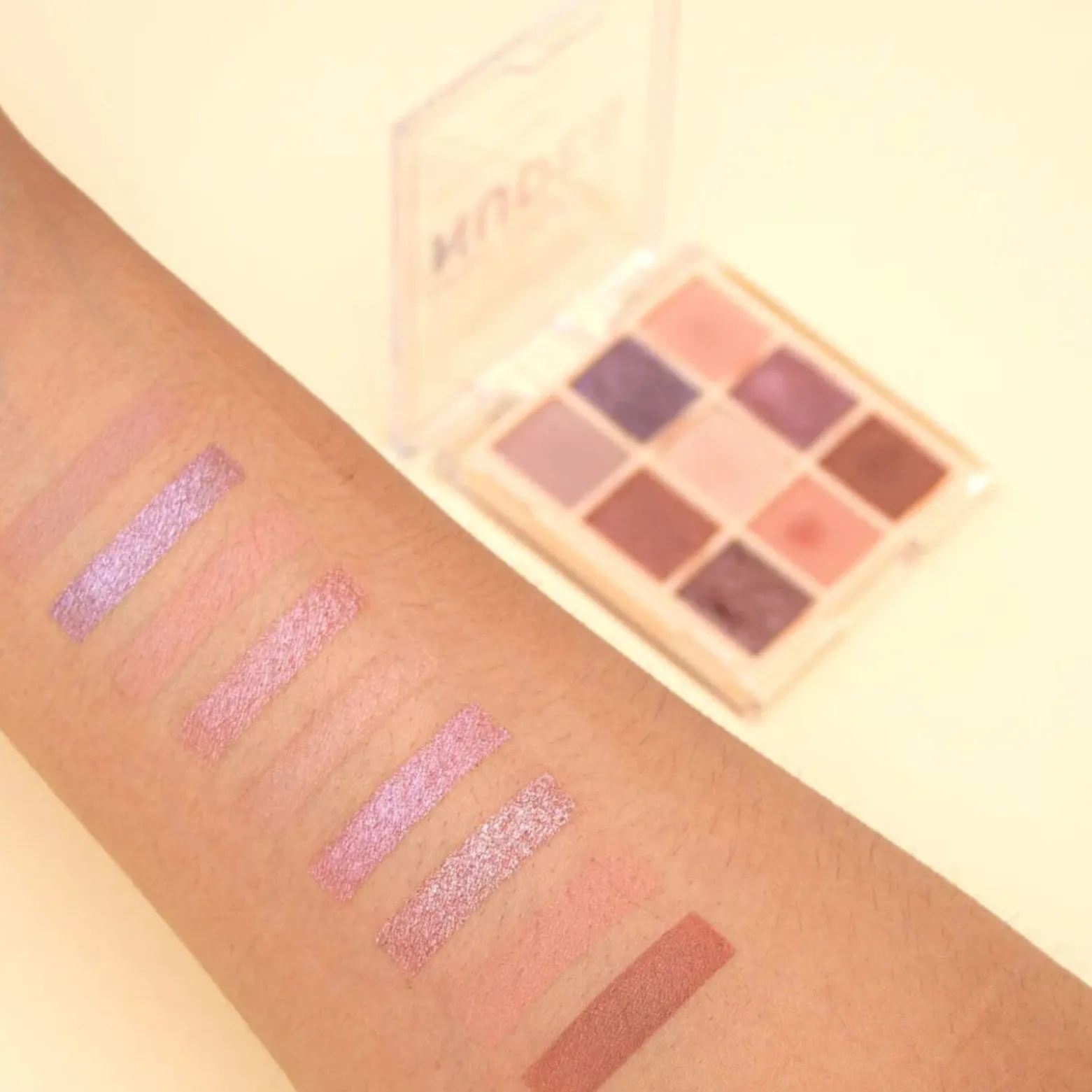 Makeup Revolution Ultimate Nudes Shadow Palette Light