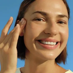 Nivea Sun Breathable UV Face Shine Control Tinted Cream Medium SPF50 50ml (1.35floz)