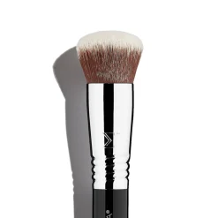 Sigma Beauty F82 Round Kabuki™ Brush x1